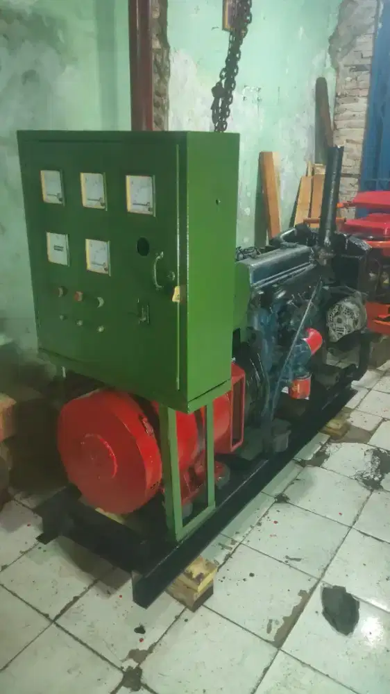 JUAL GENSET OPEN SOLAR 25kw 25rb Watt Matari 3 phase rpm 1500