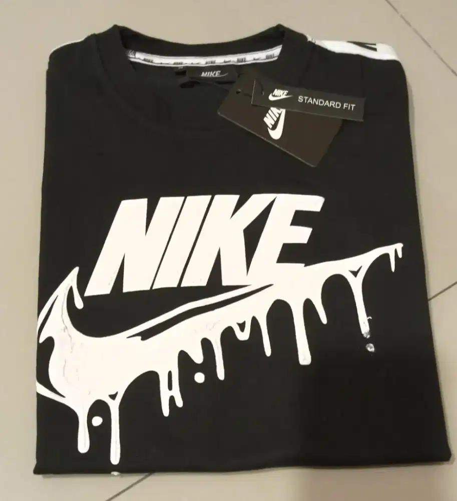 Kaos Nike Caviar
