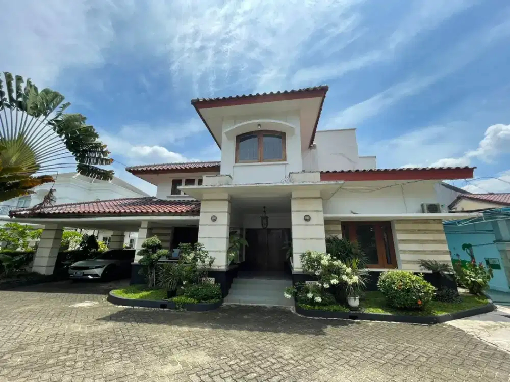 Dijual Rumah Mewah Siap Huni di Jalan Bango Pondok Labu Tangerang Selatan, Banten