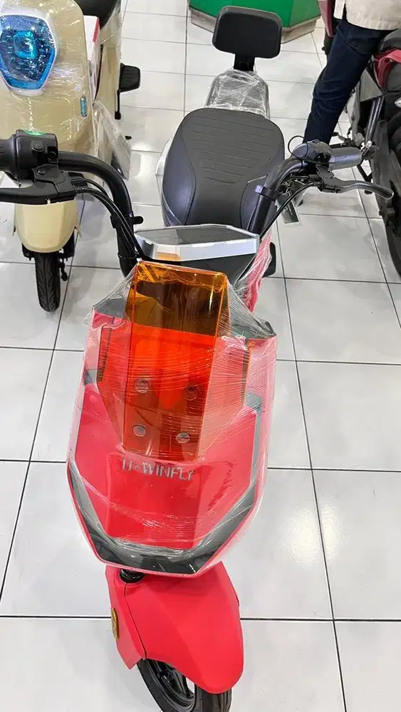 SEPEDA LISTRIK MEREK UWINFLY M60 litium