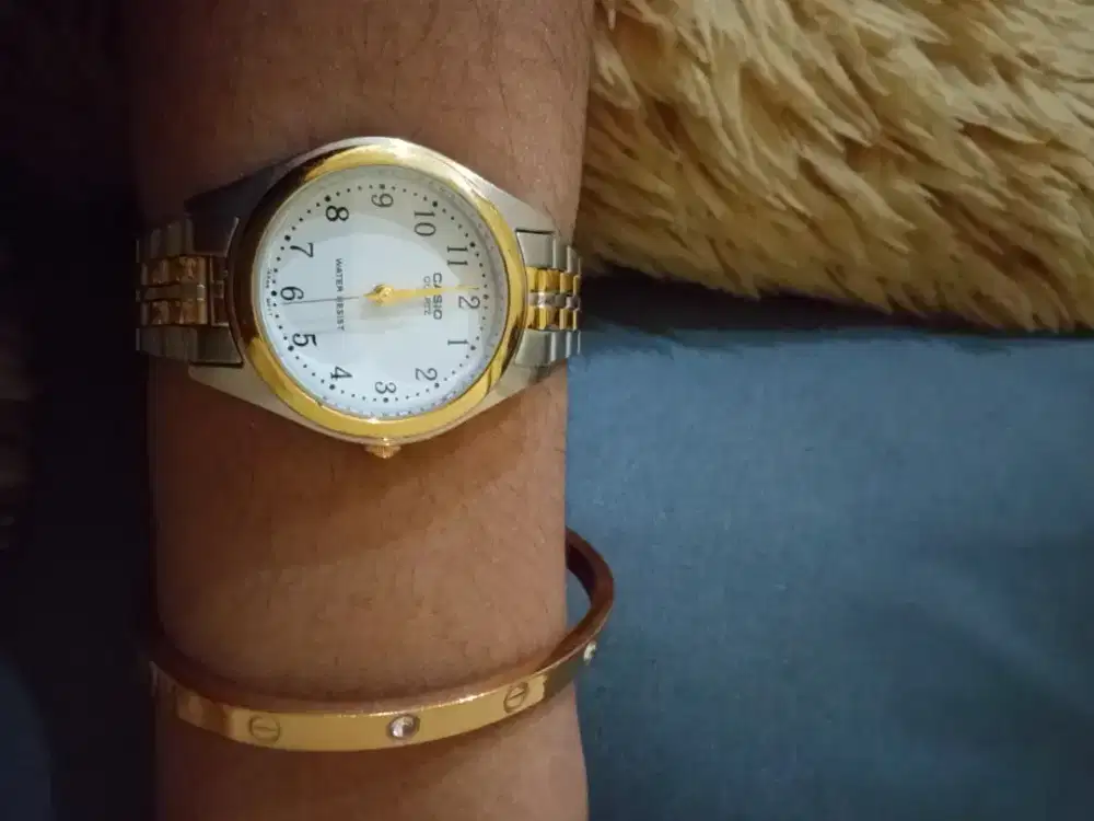 Jam tangan wanita merk casio