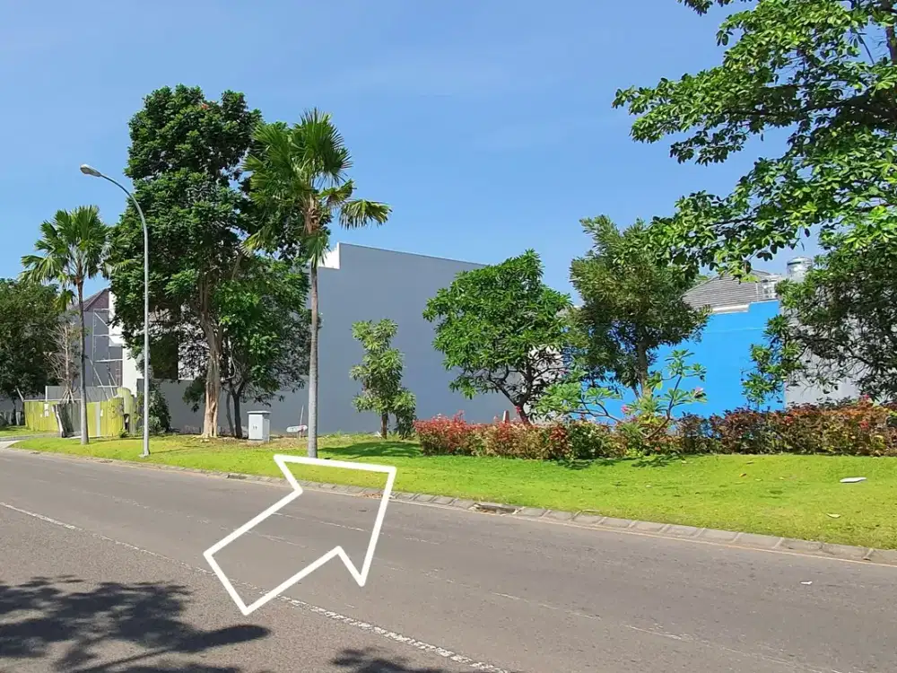 Boulevard Palm Beach RoW 4 mobil Longgar Pakuwon City