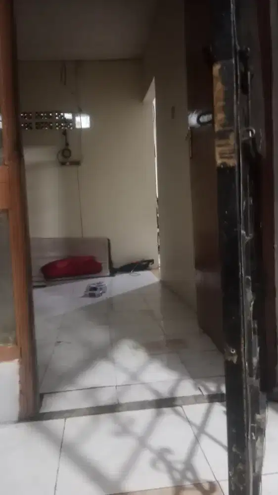 dicari wanita yg bisa kerja di rumah dan memasak