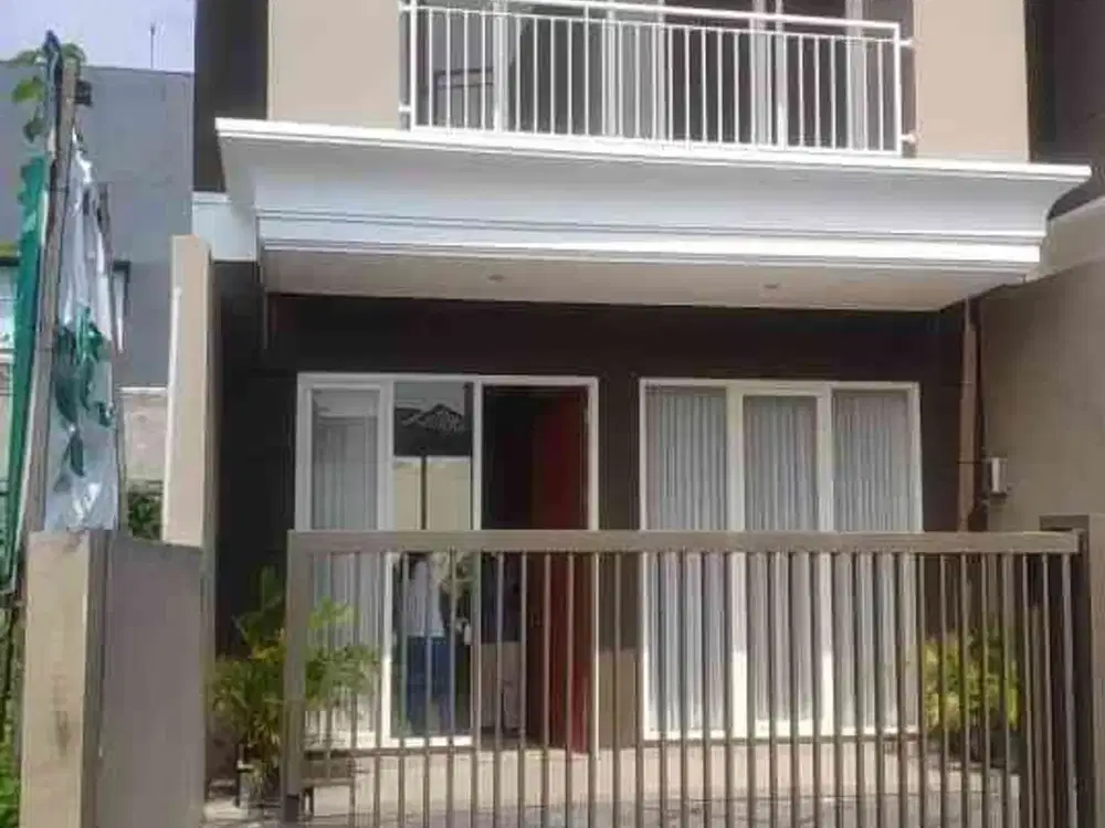 Rumah Graha Sukolilo Regency