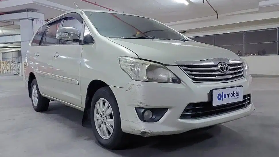 TDP 7,JT, Toyota Kijang Innova 2.0 G Bensin-AT Silver 2012