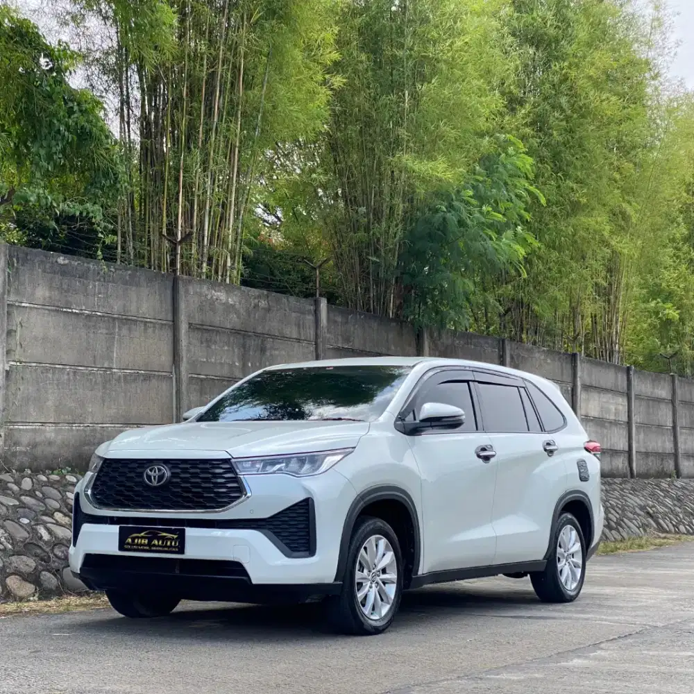 Innova Zenix 2.0 V CVT Matic 2022