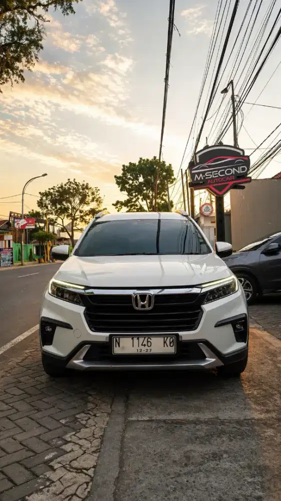 Mobil Bekas Grade A+ Honda BRV E Prestige Asli 1.5 CVT 2022 KM 49ribu