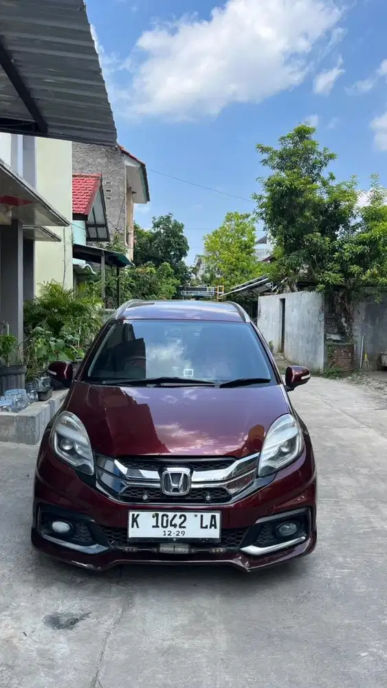 Di jual mobilio 2015 RS