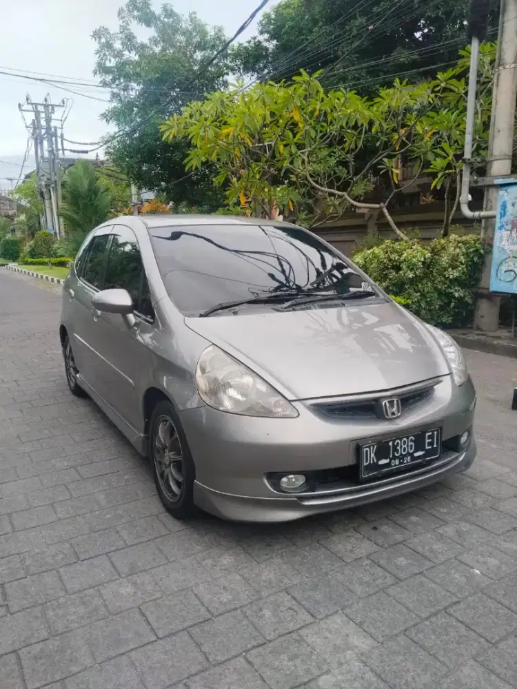 Honda jazz VTEC AT 2006 asli bali