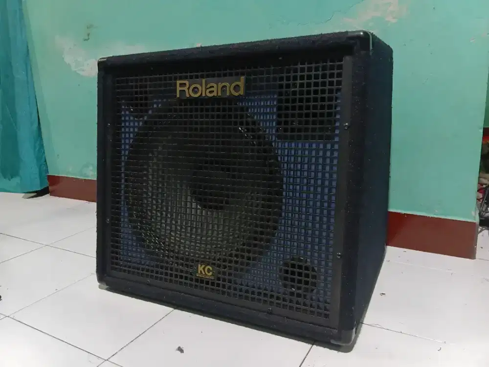 Ampli ROLAND KC 550 ORIGINAL