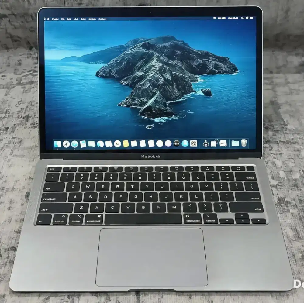 MacBook Air 2020 Core i3 8GB 256GB Space Gray iBox Like New