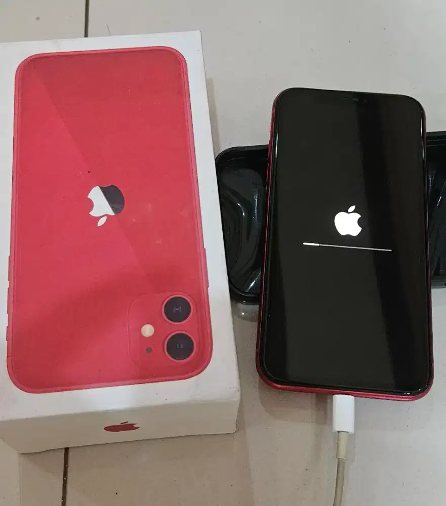 Iphone 11 256 (bukan beacukai) origilnal mulus lengkap BU