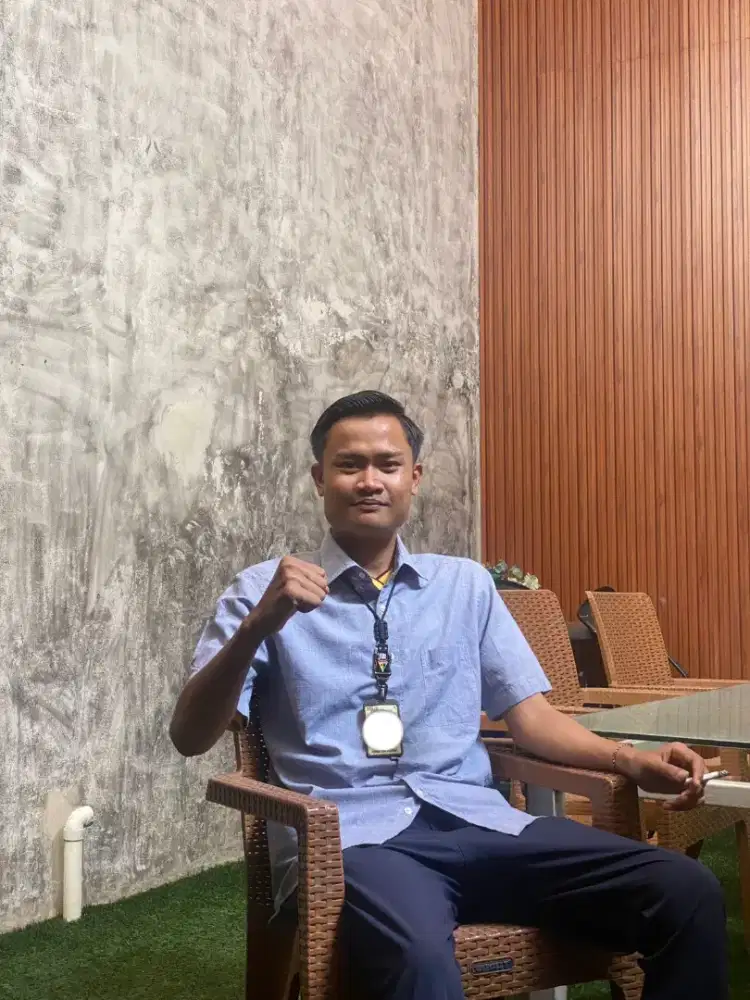 Saya sedang mencari pekerjaan sebagai driver