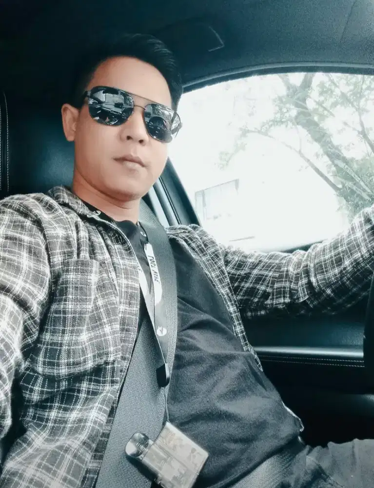 Supir Pribadi atau Driver