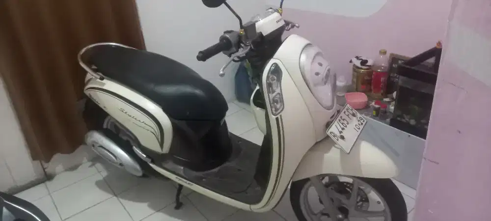 For sale,scoopy esp iss tahun 2015,pajak hidup 10,5