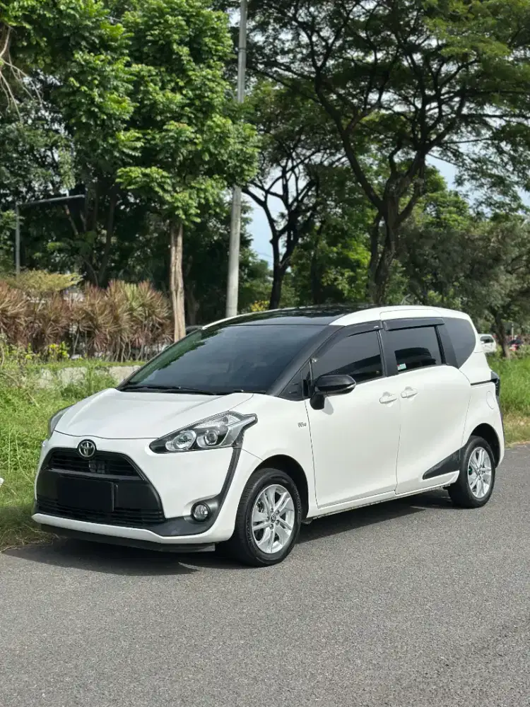 KM 26ribu Manual Toyota Sienta G 2017 pmk 2018