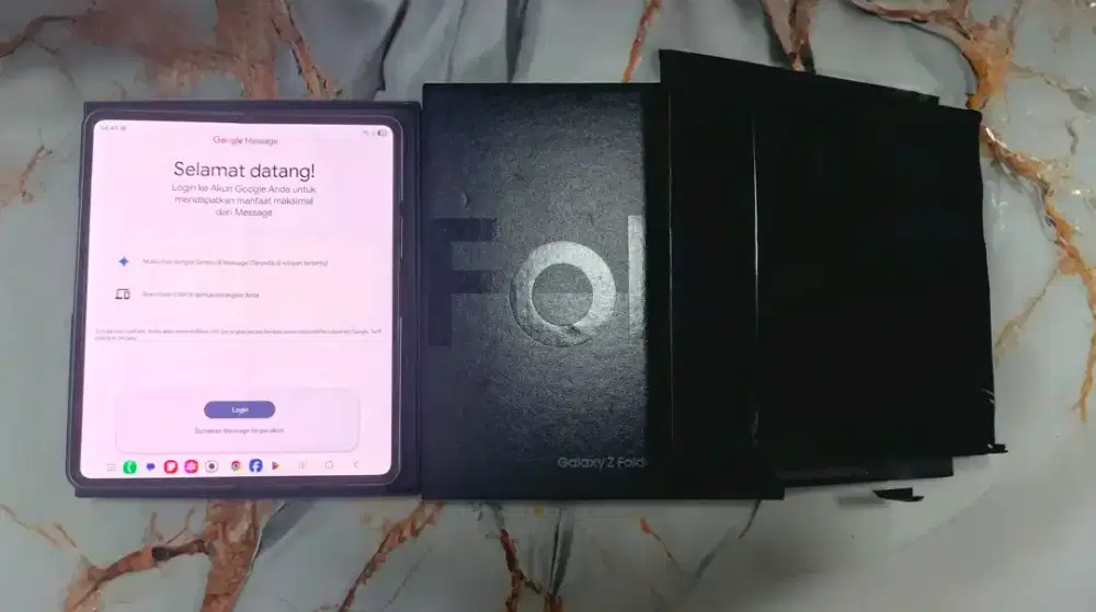 Samsung Z Fold 4 5G Ram 12/256gb ex Grs SEIN fullset No Minus