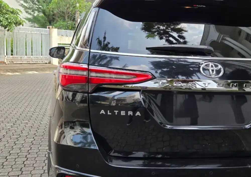 Fortuner 2.8 GR Lombardi