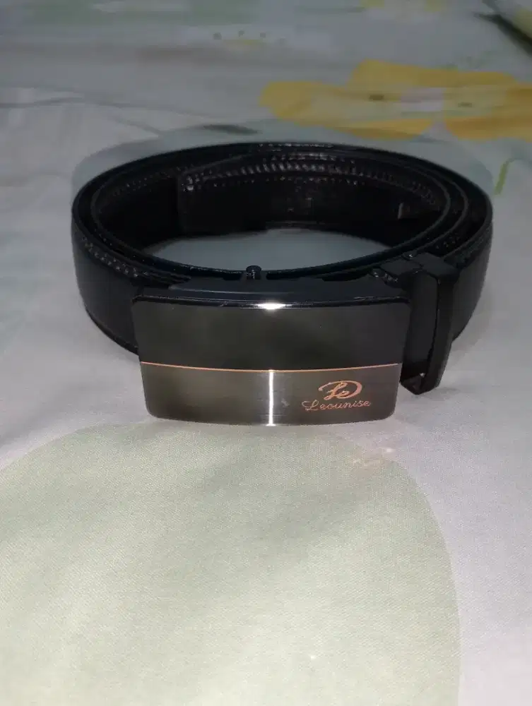 Ikat pinggang pria merek Leounise