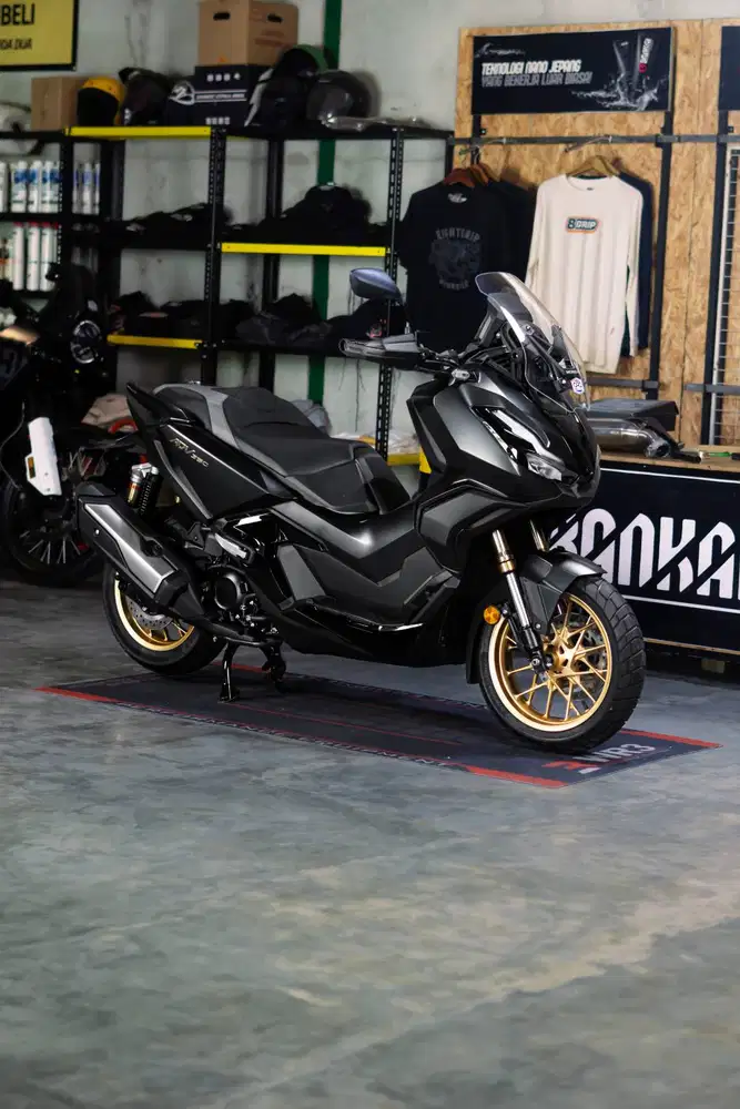 Honda adv 350 cc bisa kredit