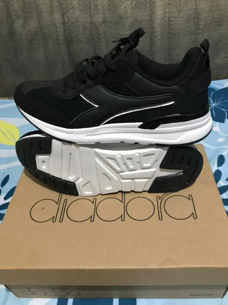 Diadora marta men's sneakers shoes black