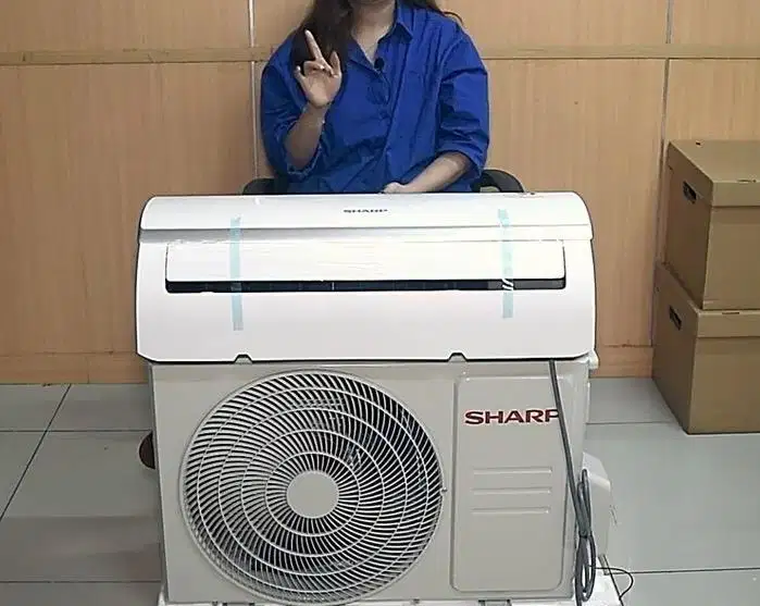 AC SHARP 1/2 PK TERBARU FREON R32 LOWWAT