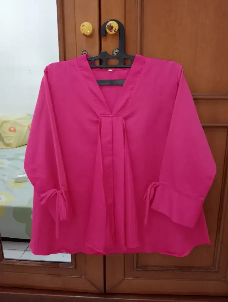 PRELOVED Blus fanta polos