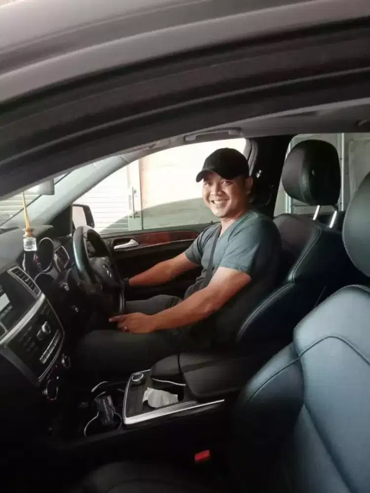 Sedang mencari pekerjaan sebagai driver harian