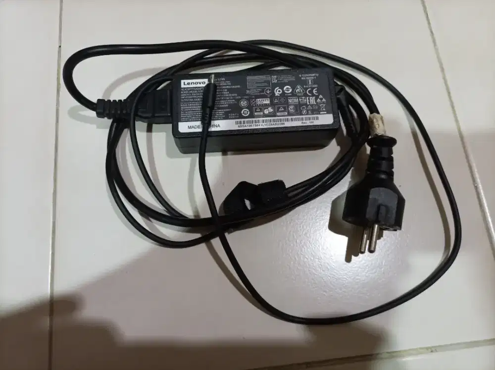 Charger adaptor Laptop Lenovo 65 watt tipe c seken