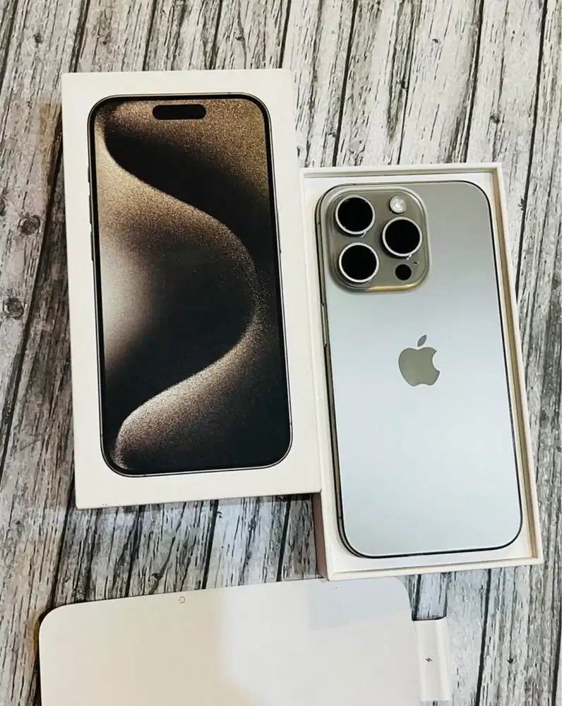 Iphone 15 Pro 128 GB Fullset
