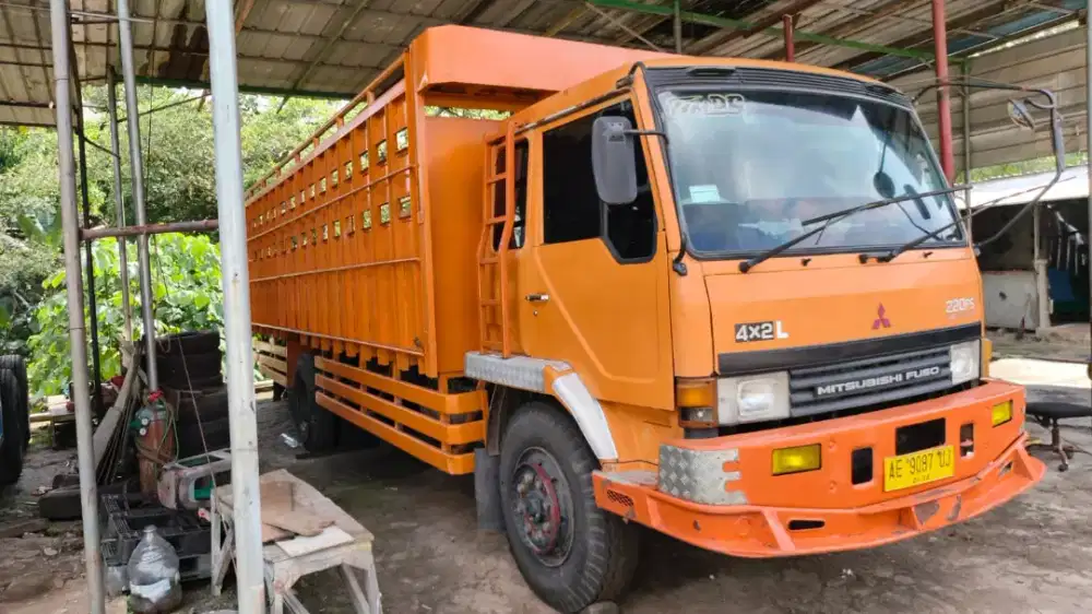 Mitsubishi Fuso 6ban FM517HL bak 7,5m 2012 Istimewa