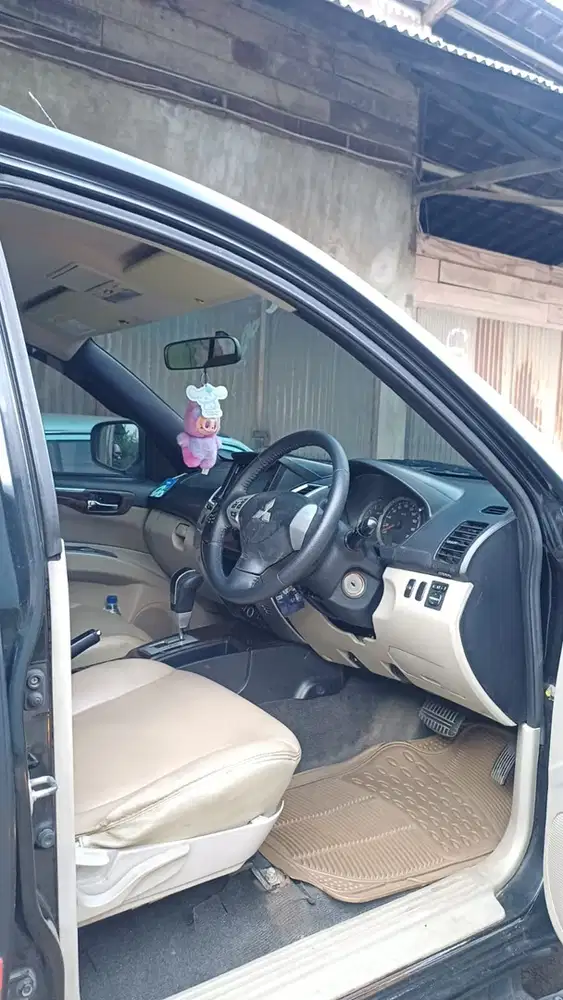 Mitsubishi Pajero Sport Exceed 2011 Diesel AT