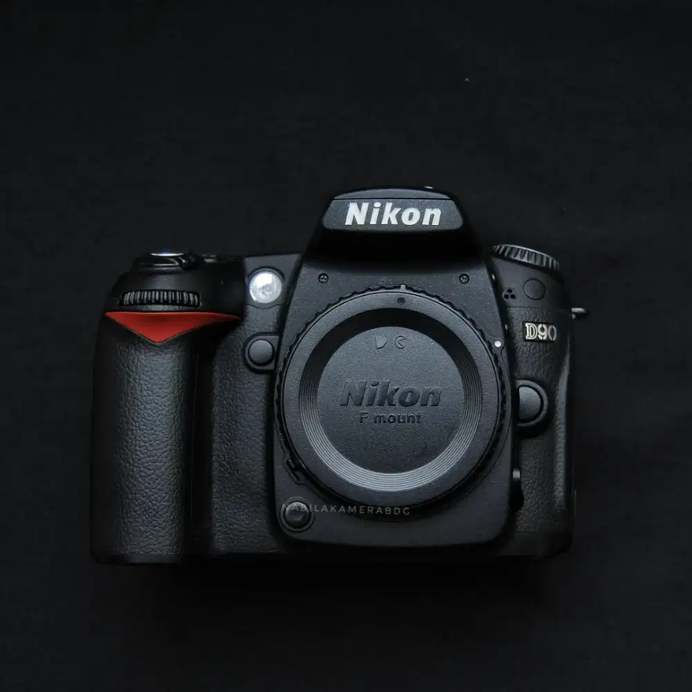 NIKON D90 BODY ONLY