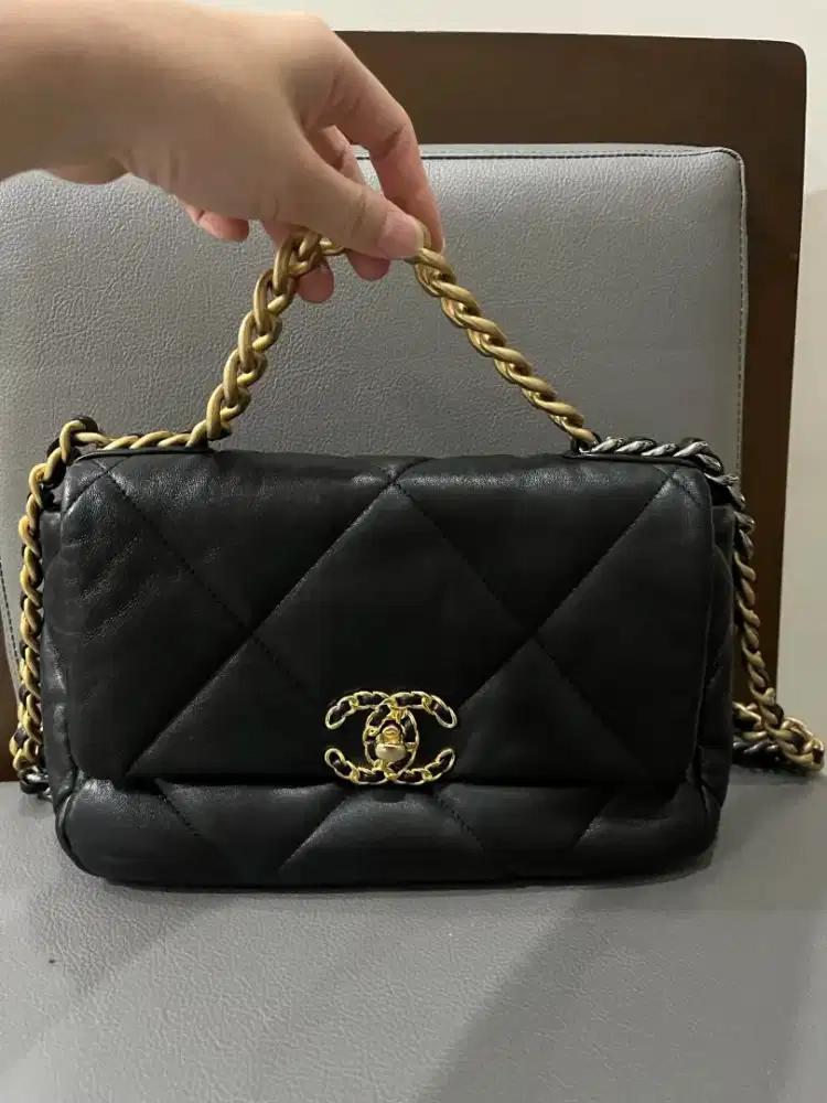 Chanel C19 small