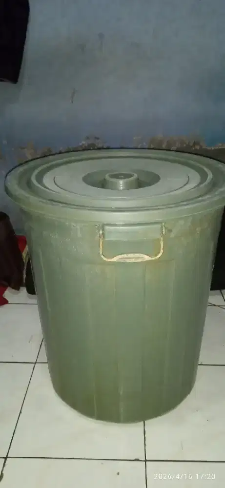 Bak ember UK gede jumbo