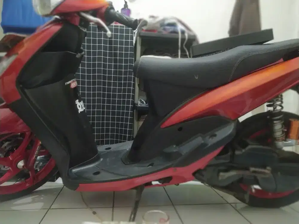 Mio smile maroon 2011