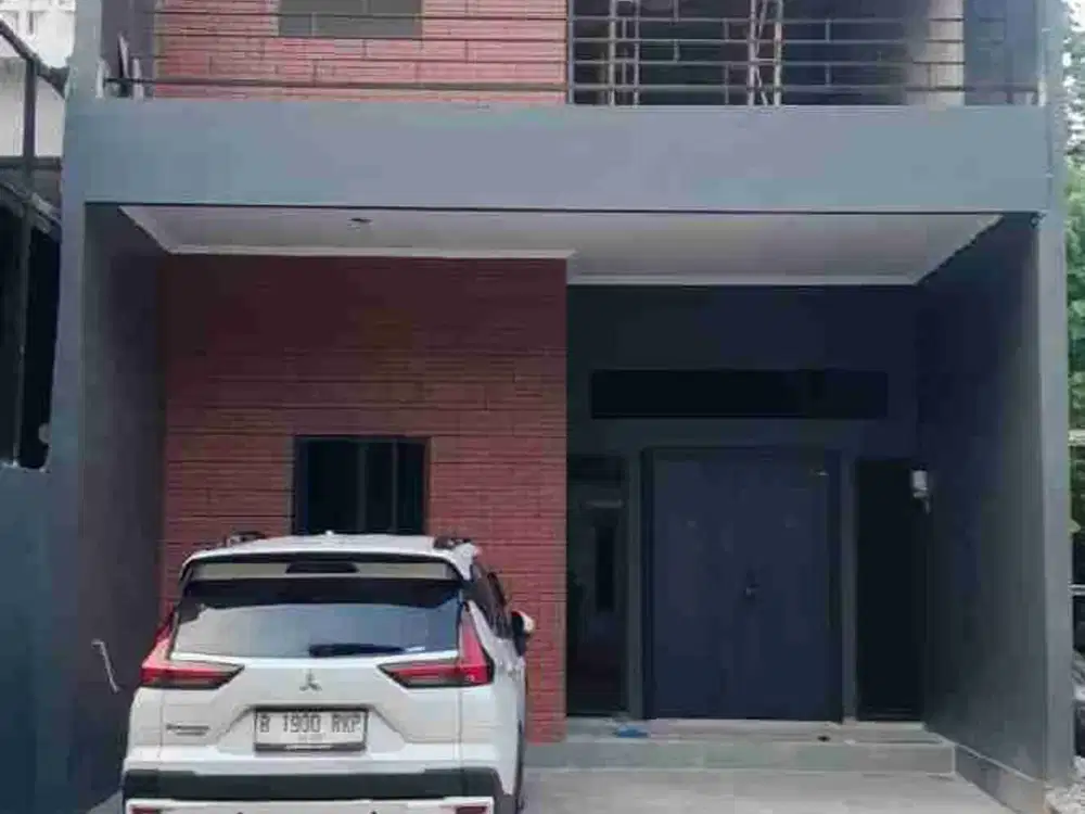RUMAH 2 LANTAI DI CIBUBUR DEKAT STASIUN LRT