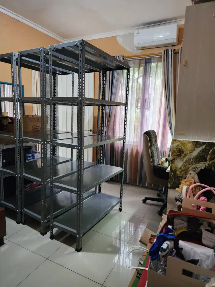 RAK BESI SERBAGUNA 5 AMBALAN KONDISI BAGUS