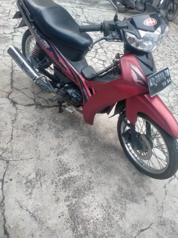 Vega R new 2009st mesin bagus bandel irit