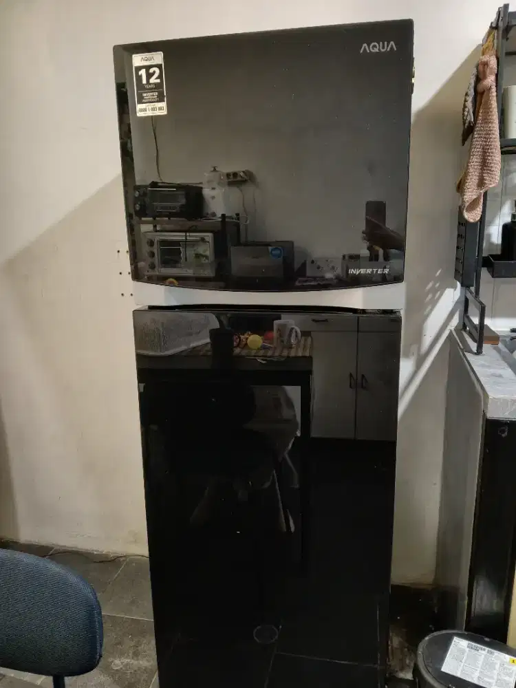 kulkas merk Aqua inverter