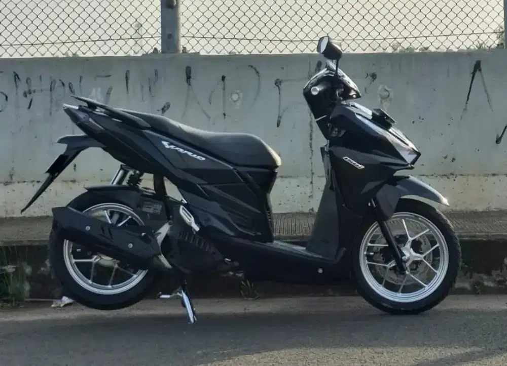 Honda vario 150 fashion modifikasi hitam