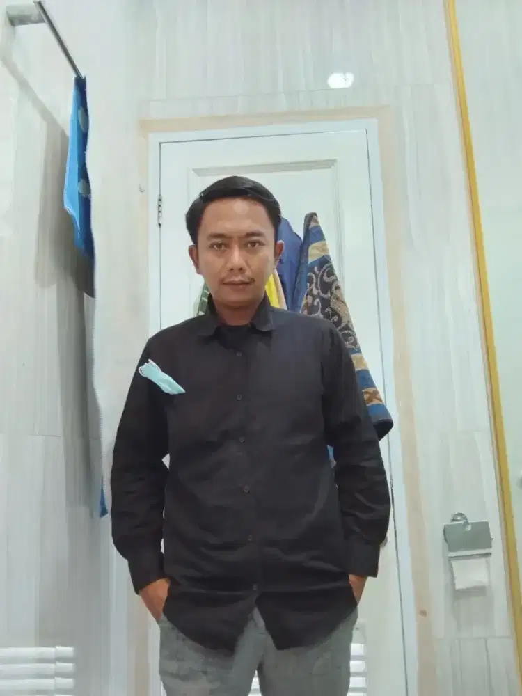 Lagi nyari pekerjaaan jadi driver rumahaan