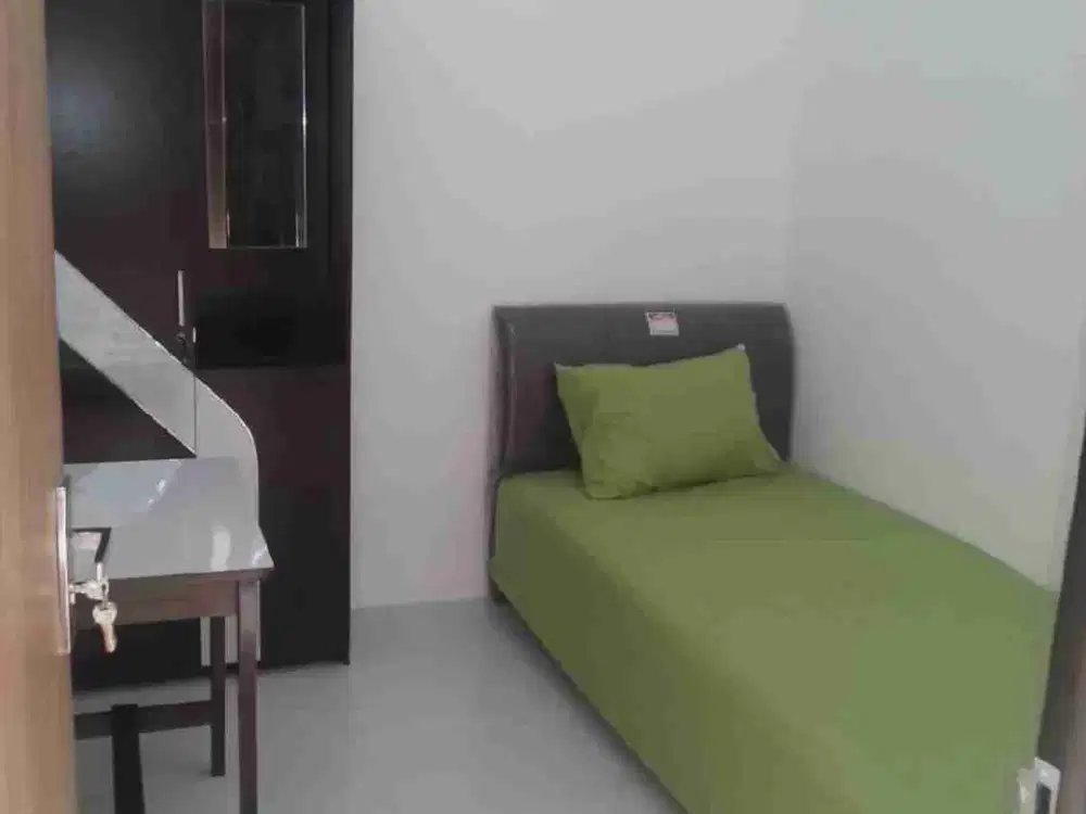 dijual rumah kost 10 kamar kost putri omset 8jt/ bulan