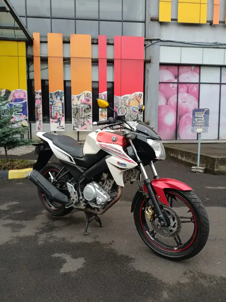 Yamaha Vixion new 2013 Full Orisinil, Surat Lengkap, Pajak ON