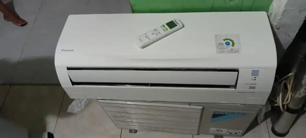 Ac Daikin setegah pk thailand