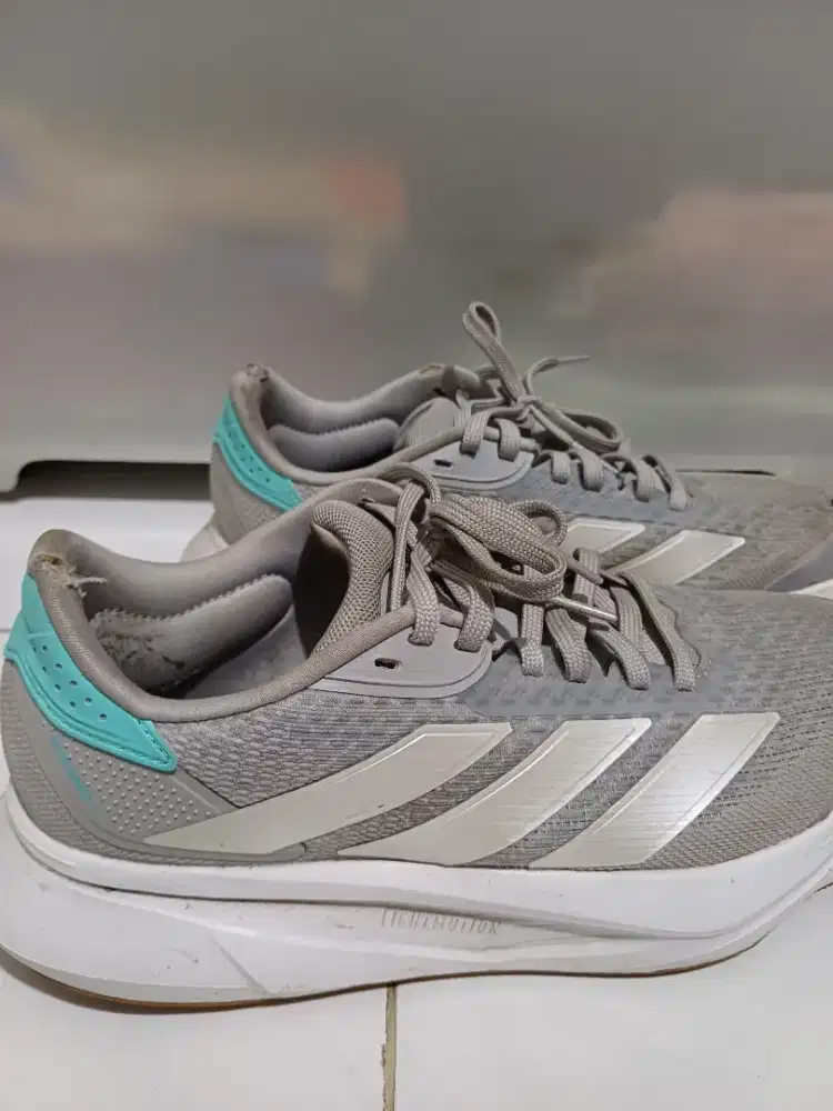 Sepatu running wanita Adidas Duramo SL 2 size 39⅓
