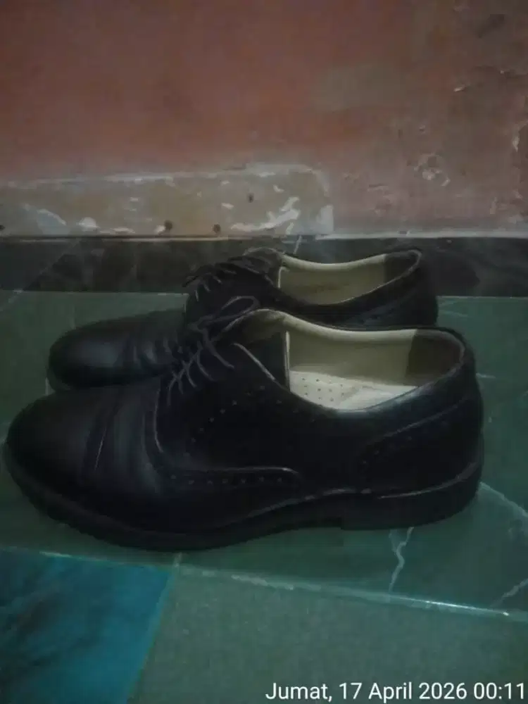 Pantofel pria mulussss size 44 merek trederflex