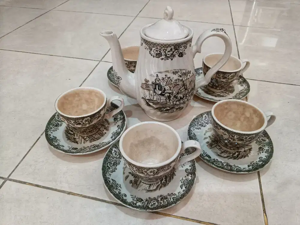 1 set komplet tea set jadoel