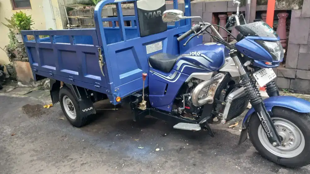 Viar 3 roda cc 300 warna biru Grace seperti baru