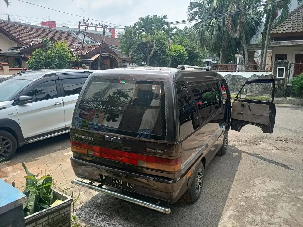 Suzuki Carry 1990 Bensin